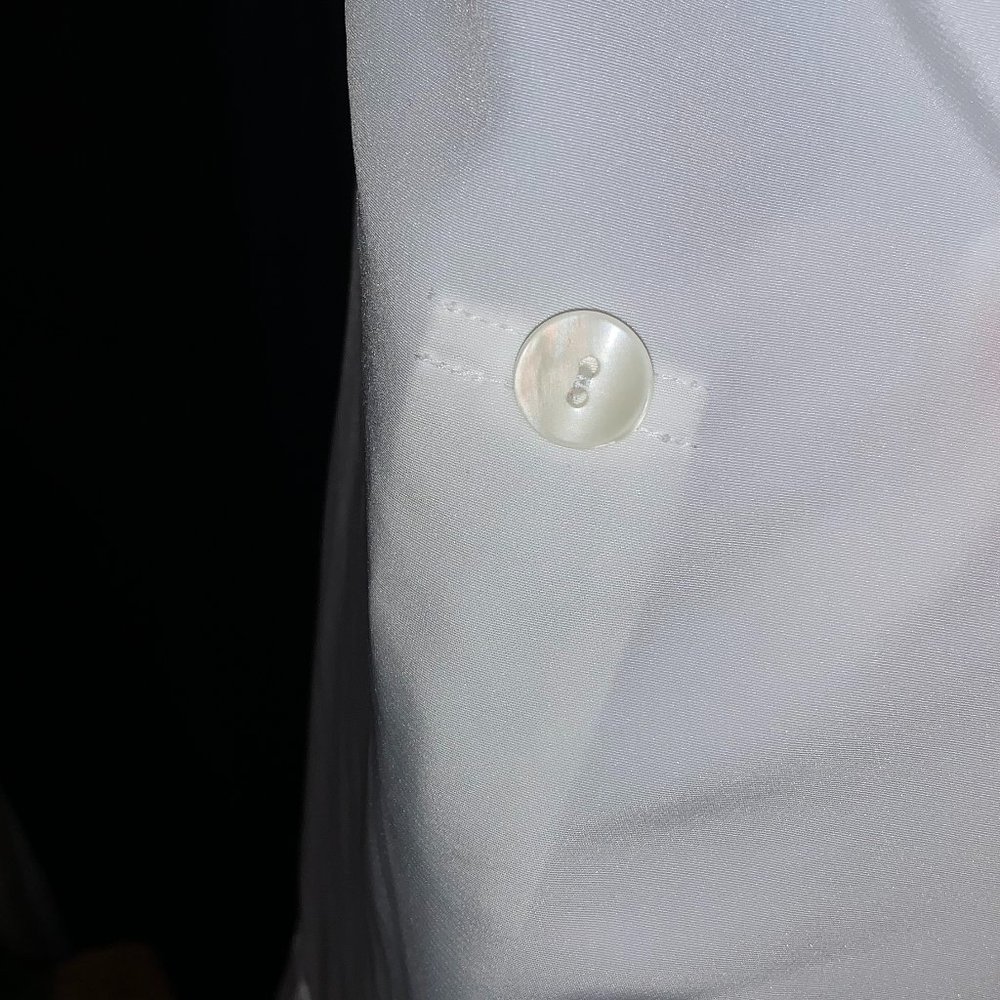 Button down top - Picture 3 of 3